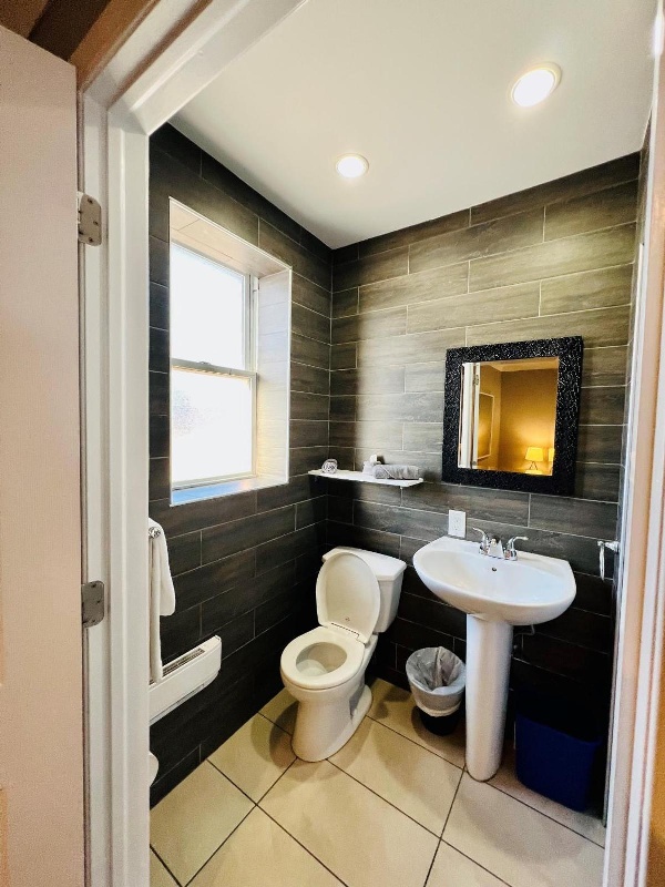 City View Inn image 7